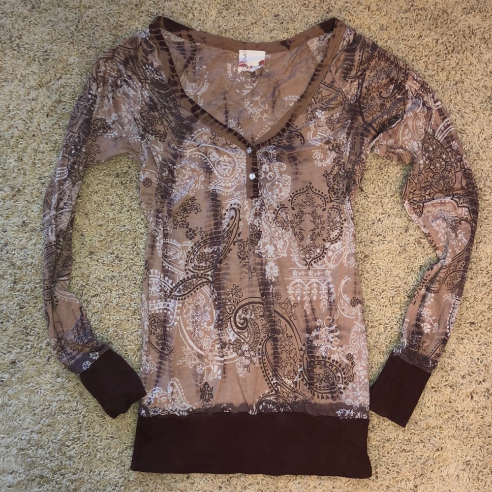 Long sleeve shirt